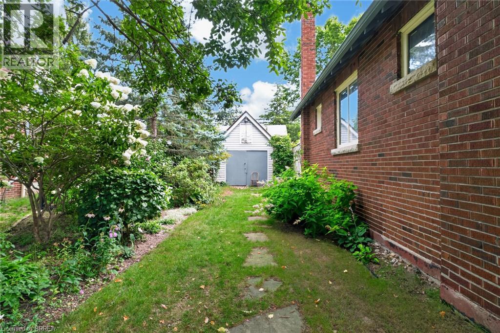 17 LINCOLN Avenue
