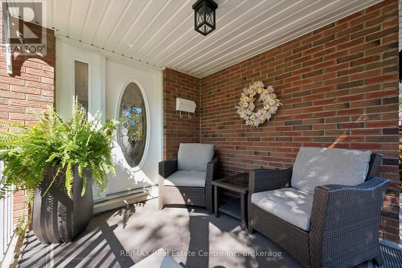 47 LAMBERT CRESCENT