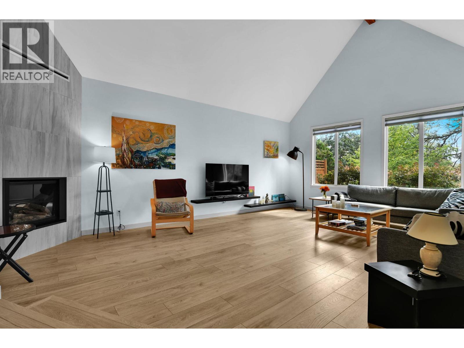 115 Par Boulevard