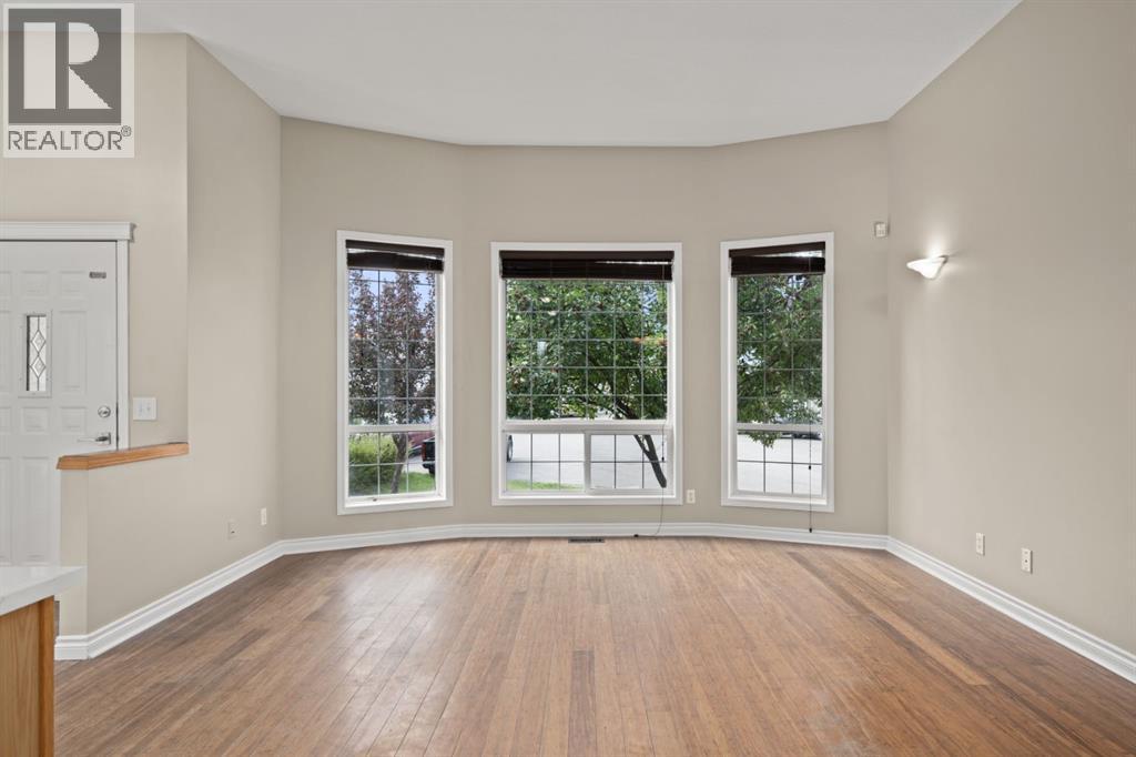 111 Martinvalley Place NE