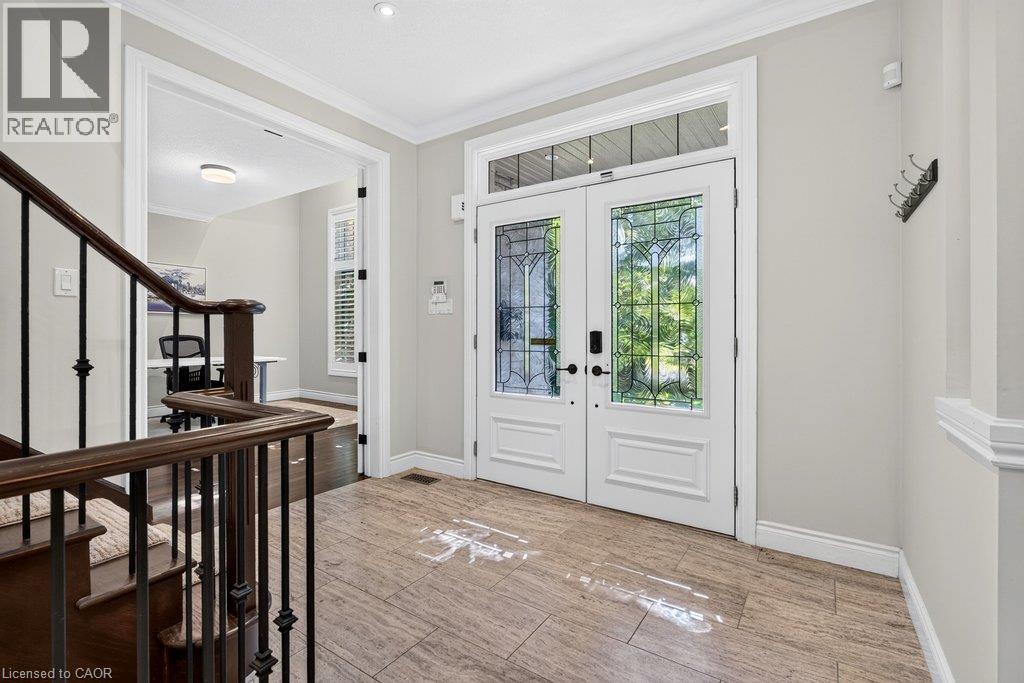 225 LAKESIDE Avenue