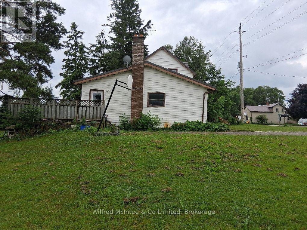 1240 BRUCE 1 ROAD