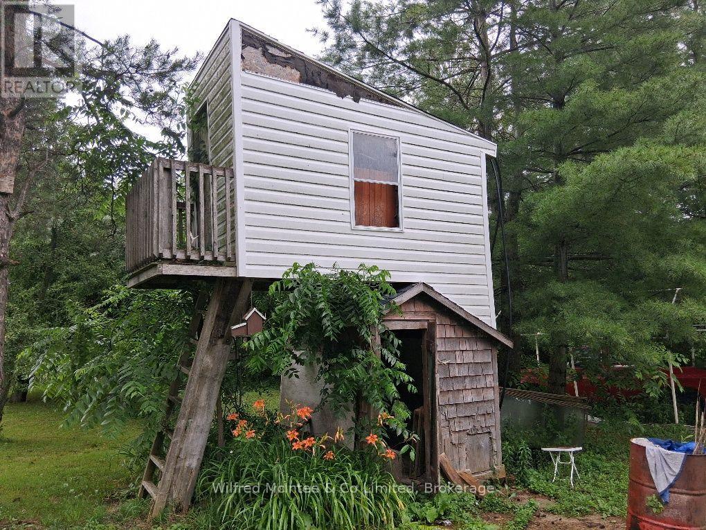 1240 BRUCE 1 ROAD