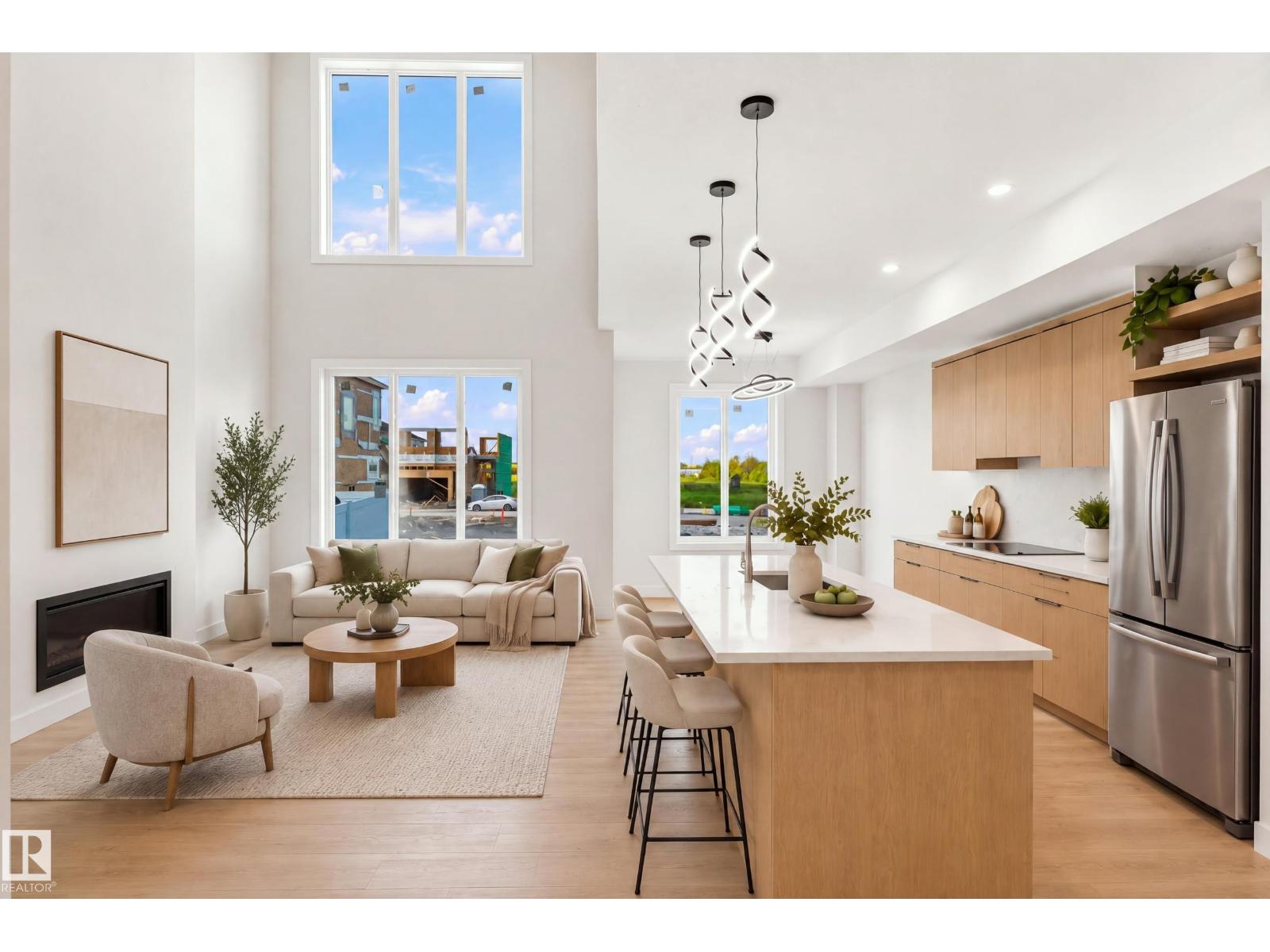 1818 155 AV NW
