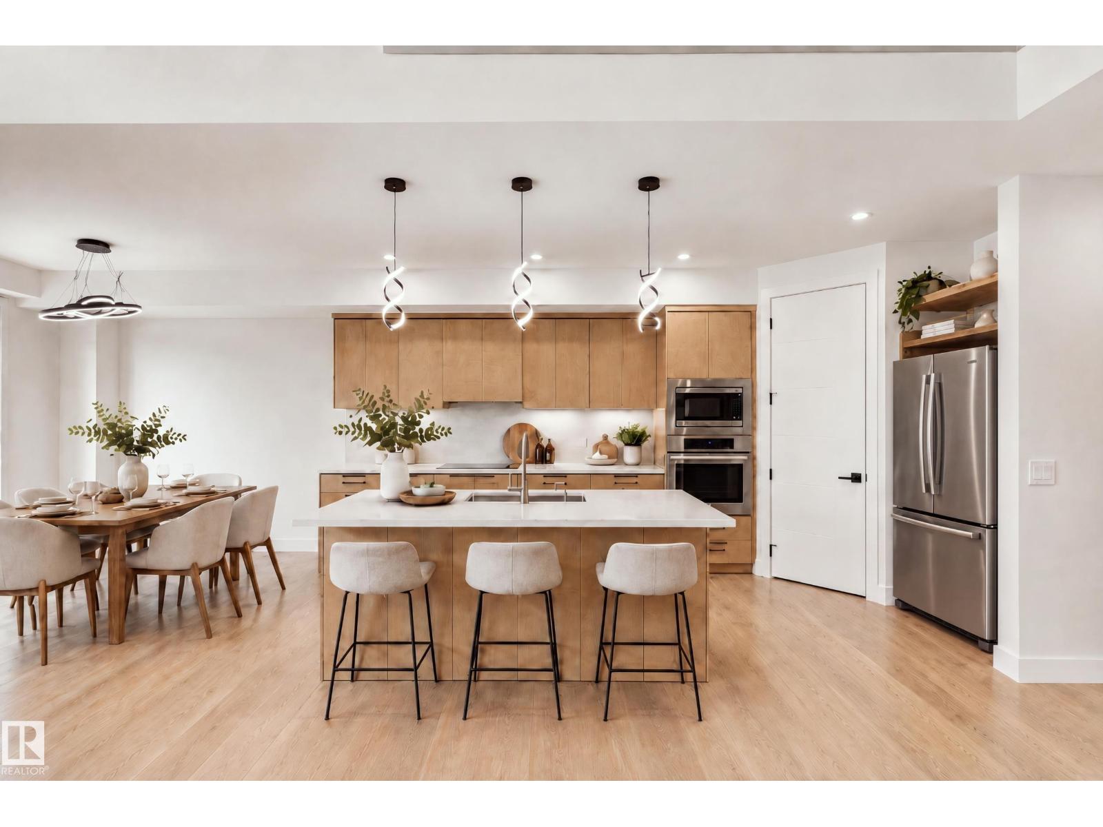 1818 155 AV NW
