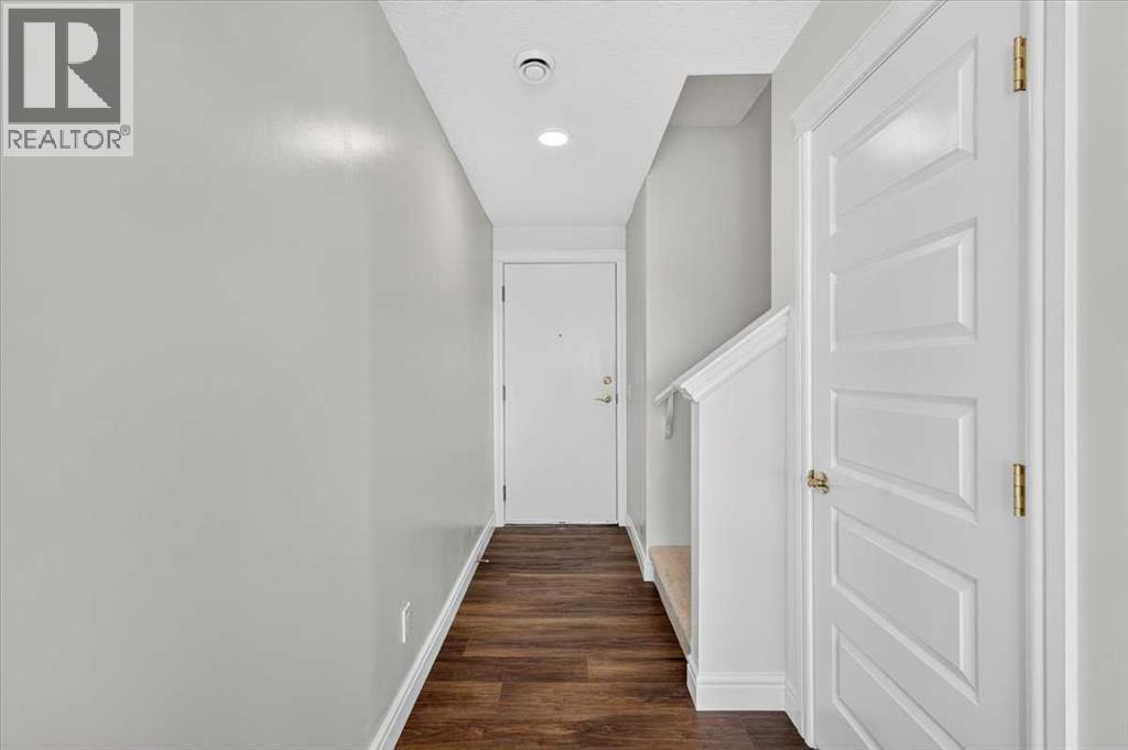 209, 414 Seton Passage SE