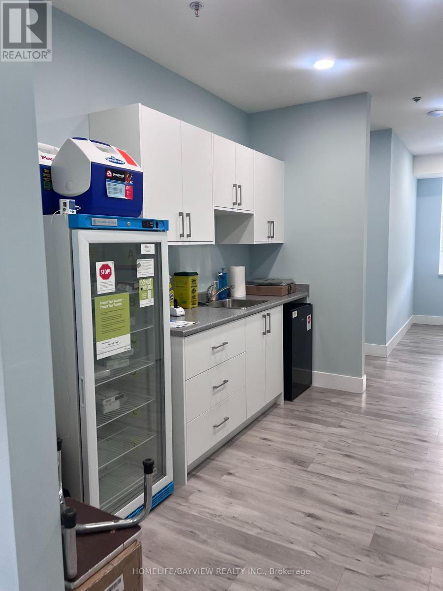 1176-A ST CLAIR AVENUE W