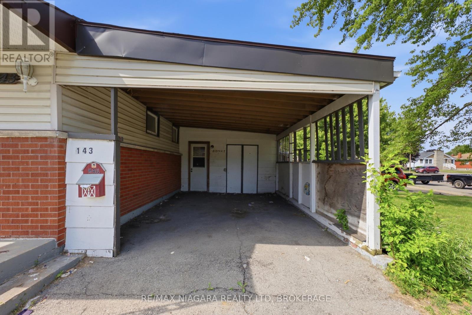 143 NORTH CRESCENT