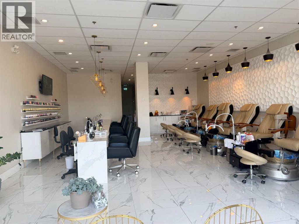 123 Macleod Trail
