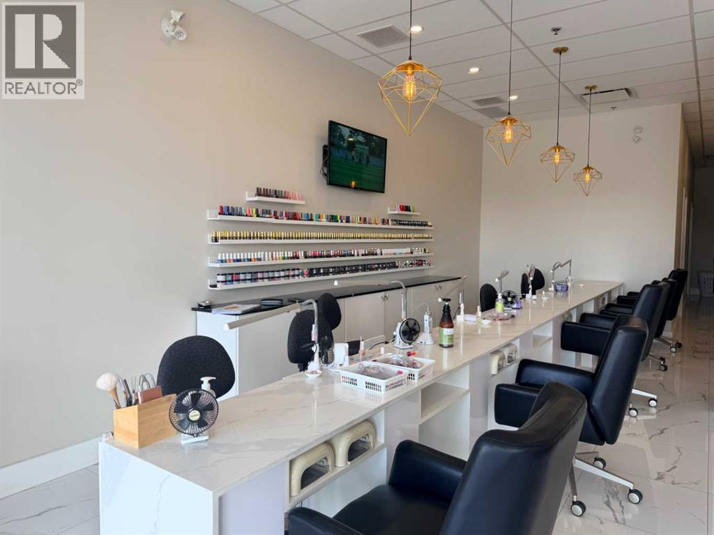 123 Macleod Trail