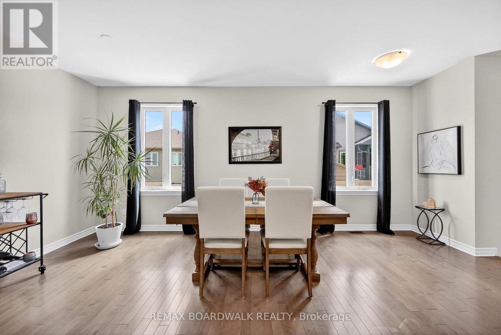 2 DUNCANVILLE STREET