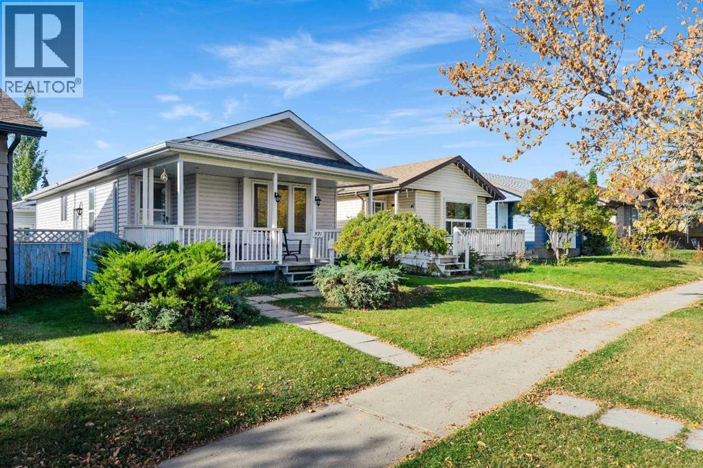 921 Erin Woods Drive SE