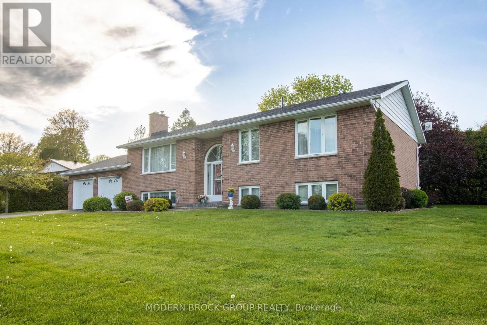 24 BERNARD CRESCENT