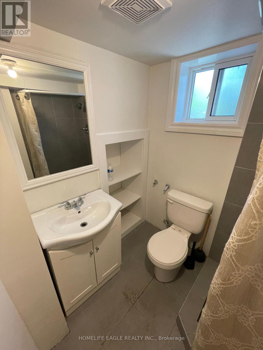 LOWER LEVEL - 1277 BROADVIEW AVENUE