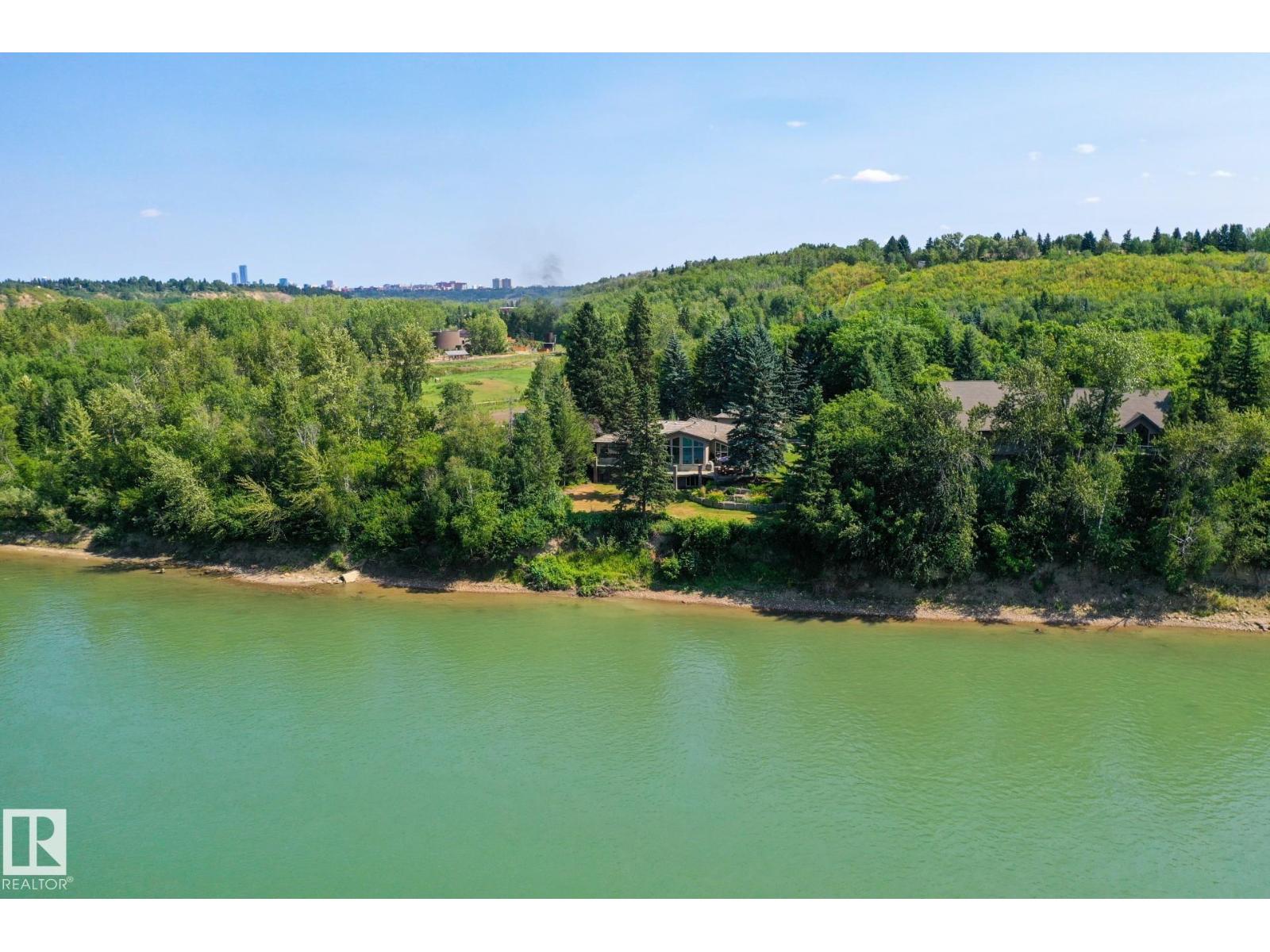15625 WHITEMUD RD NW