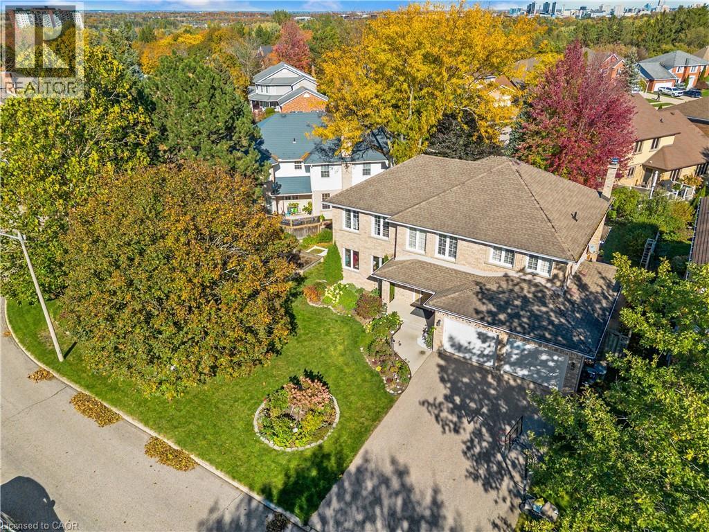 548 SANDBROOKE Court