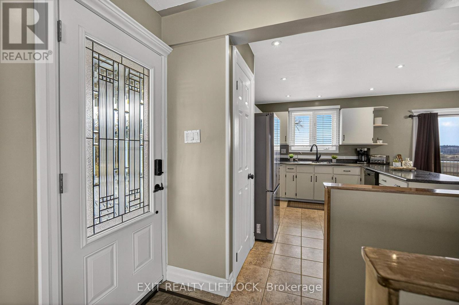 2289 BASE LINE ROAD - Photo 4
