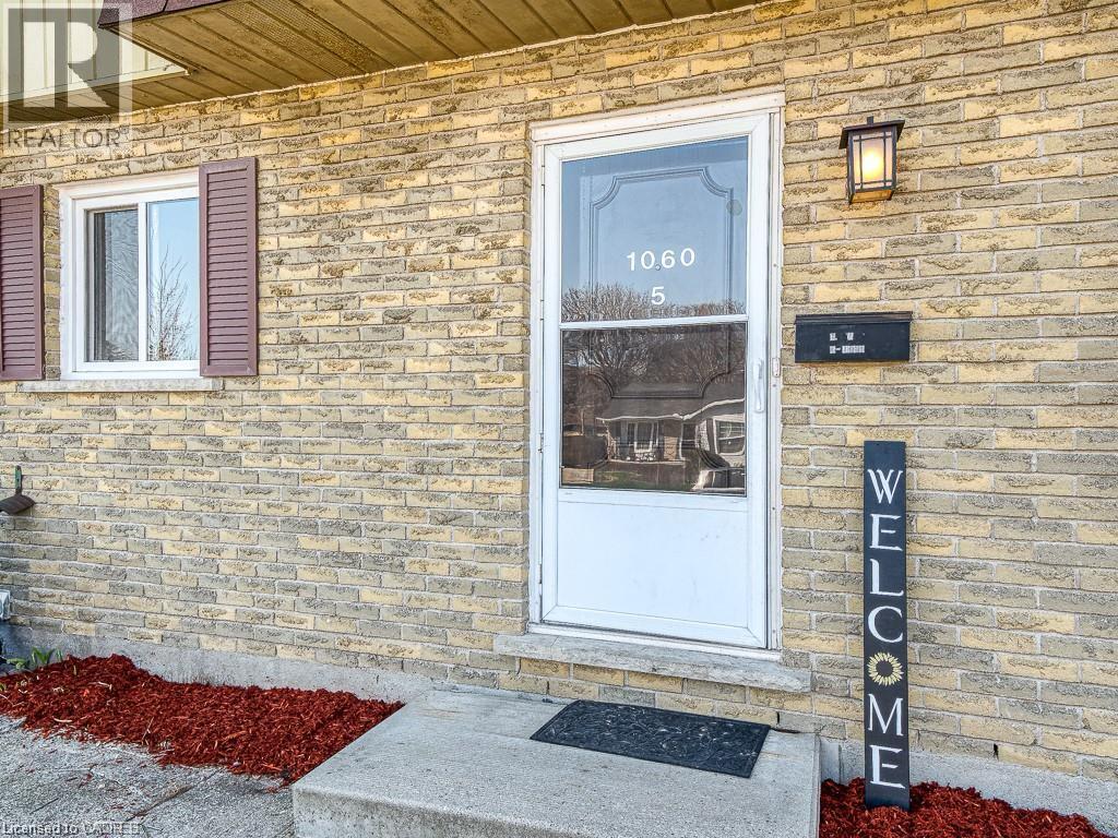 1060 CANFIELD Crescent Unit# 5