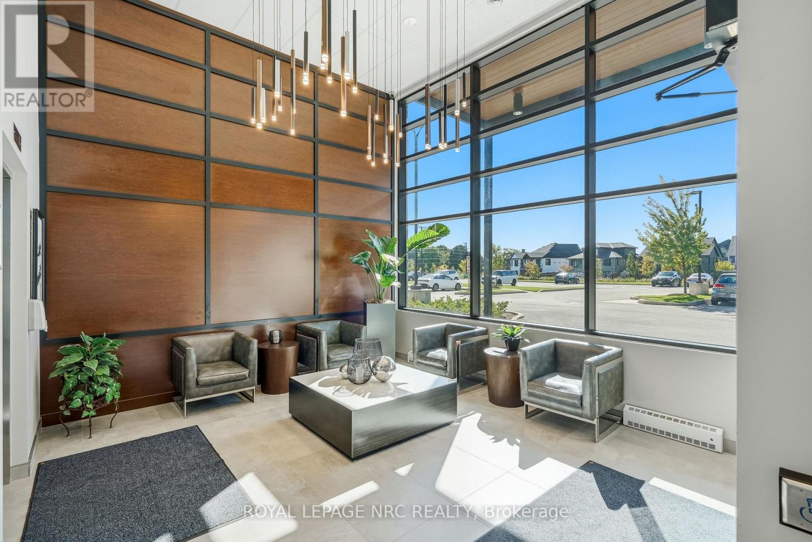 109 - 120 SUMMERSIDES BOULEVARD