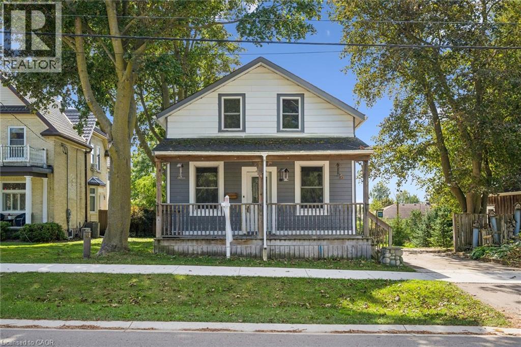 1126 QUEEN'S BUSH Road