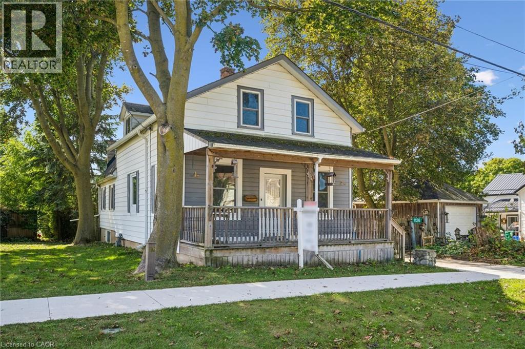 1126 QUEEN'S BUSH Road