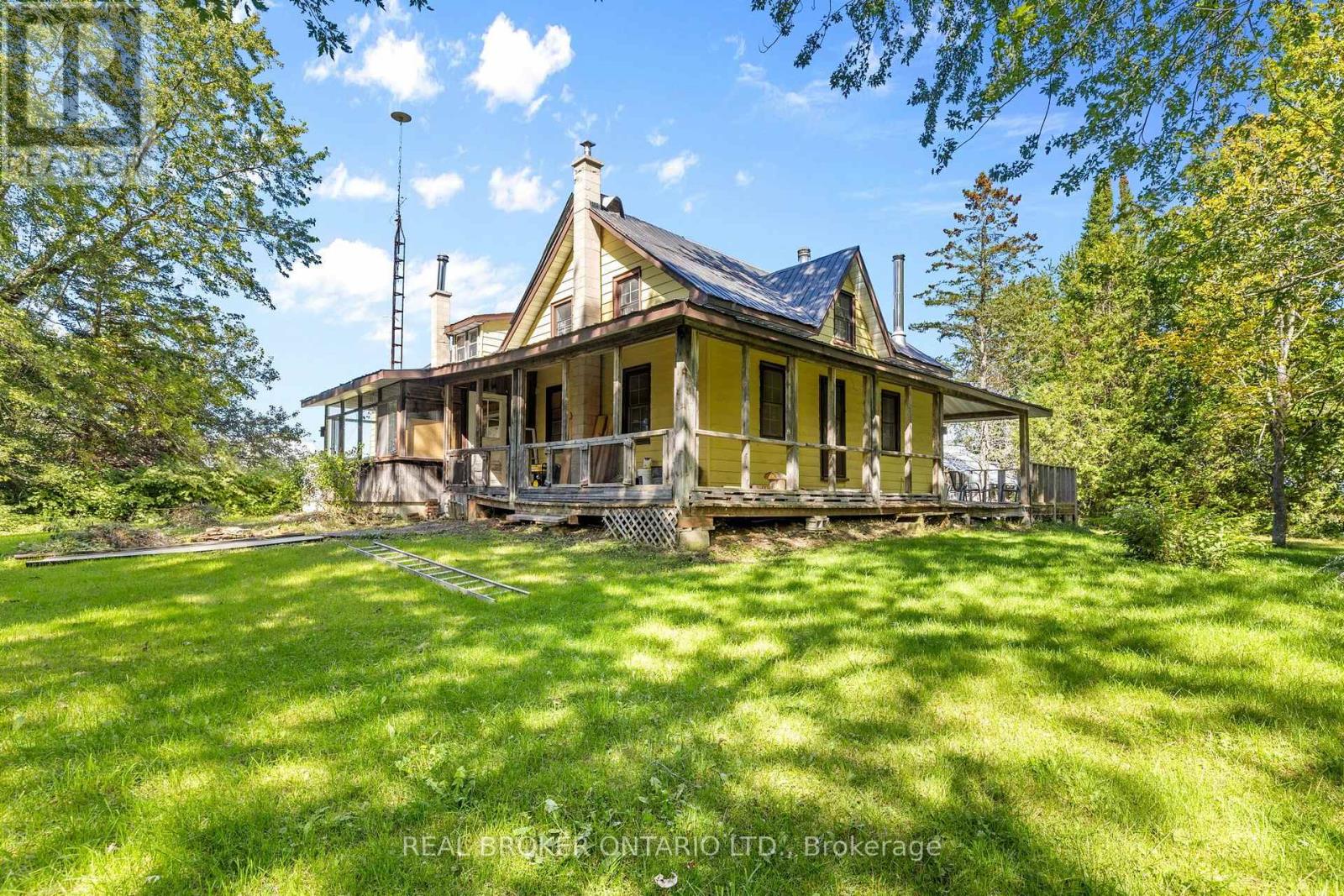 875 SNOWDONS CRNRS ROAD