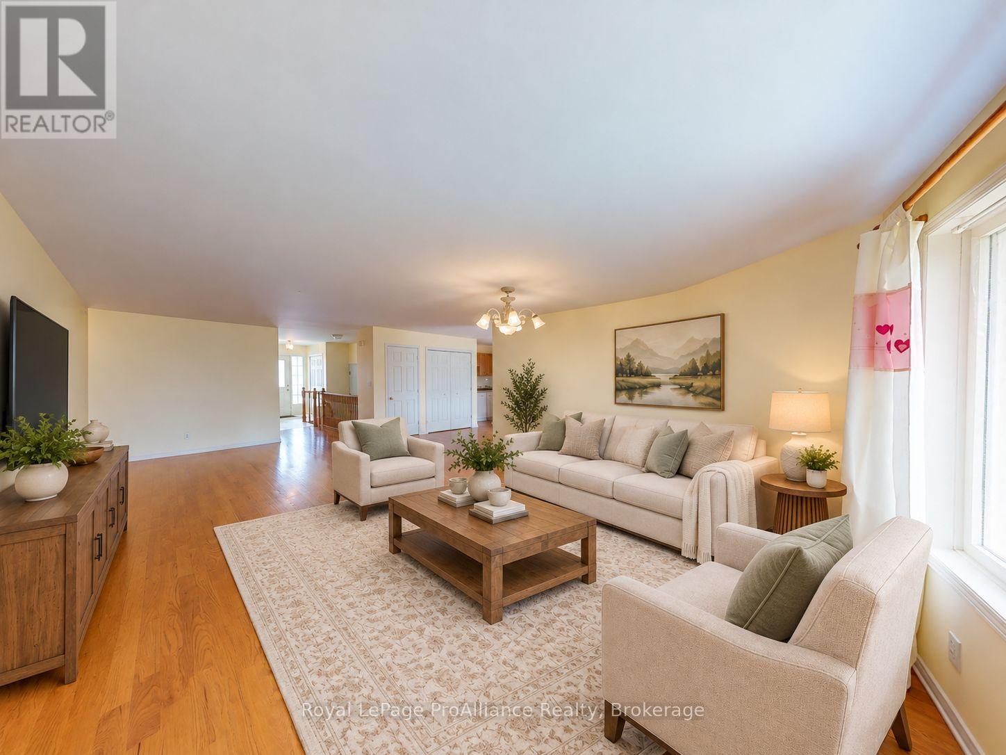 17 SUMAC TERRACE