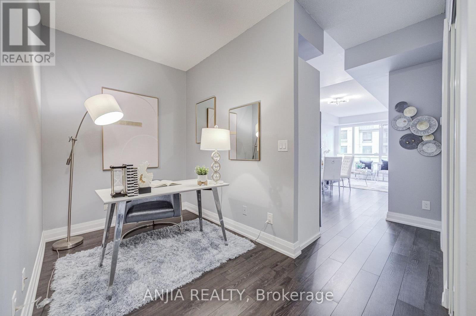 510 - 17 KENASTON GARDENS