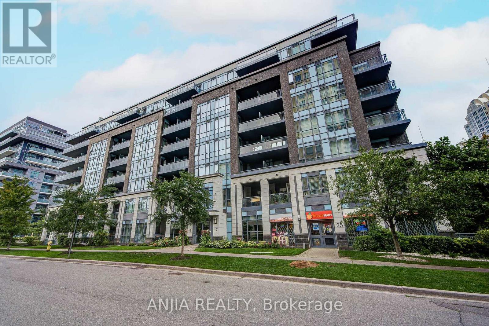 510 - 17 KENASTON GARDENS