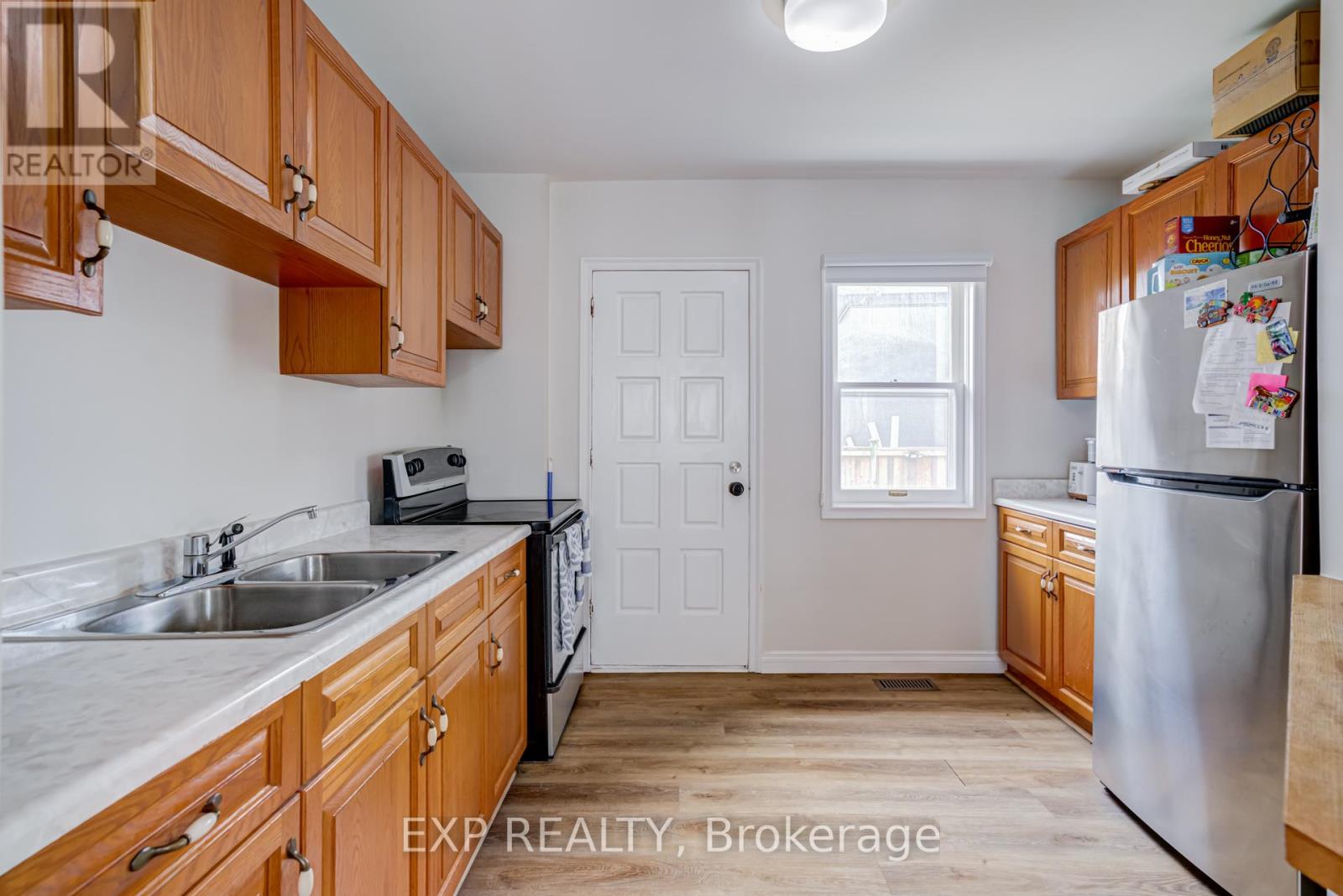 5 LAXIS AVENUE