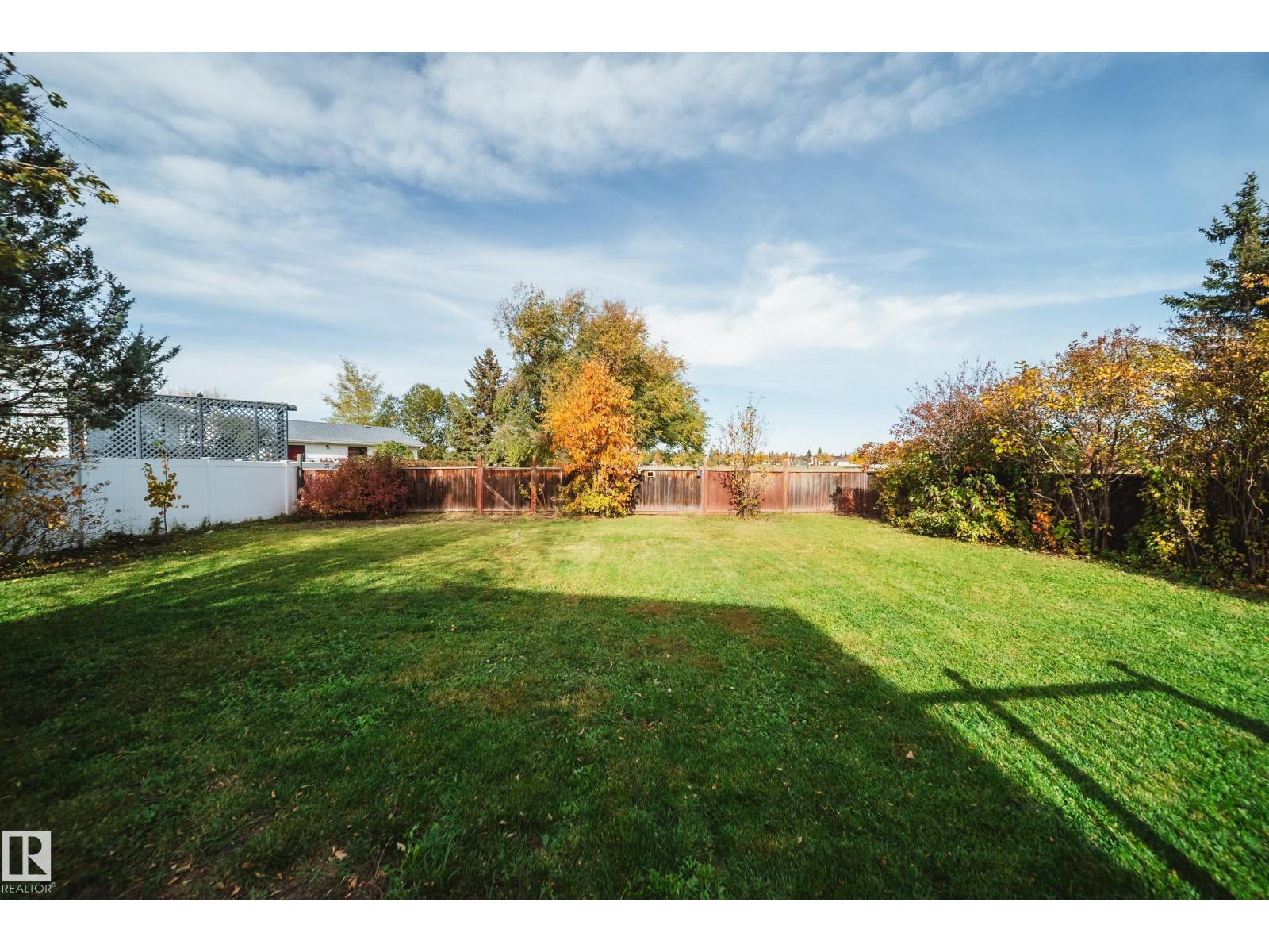 11720 158 AV NW