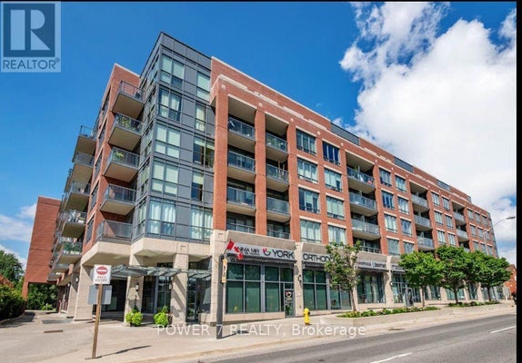 7608 Yonge St, Vaughan (Crestwood-Springfarm-Yorkhill), ON 2