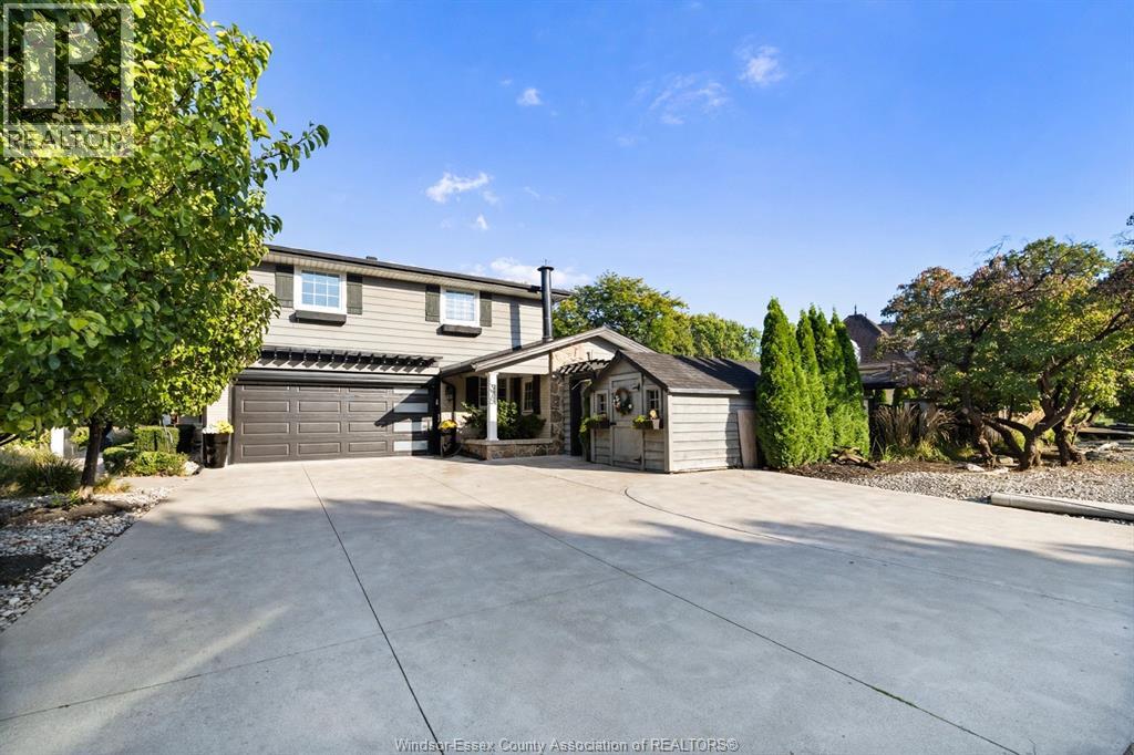 375 RUSSELL WOODS DRIVE