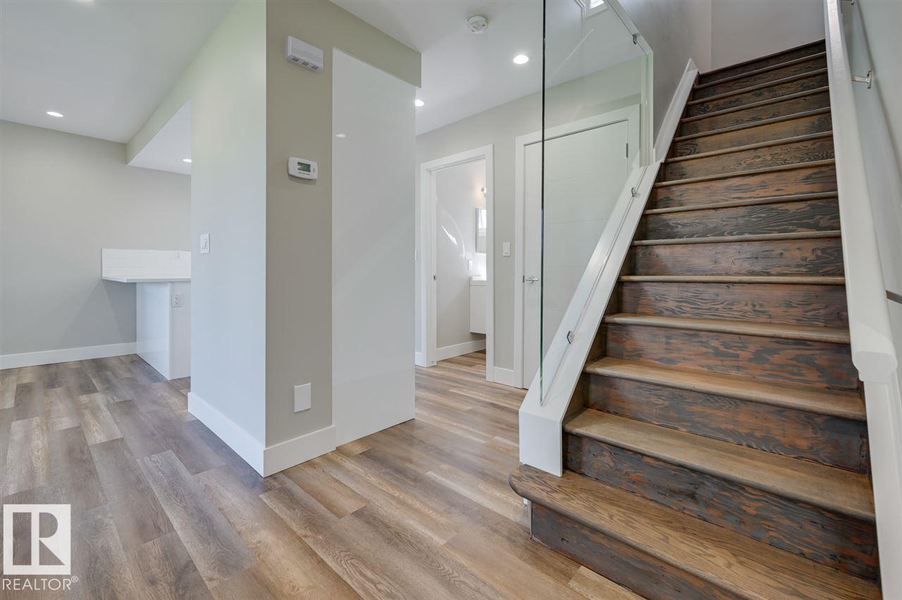 10447 52 ST NW NW