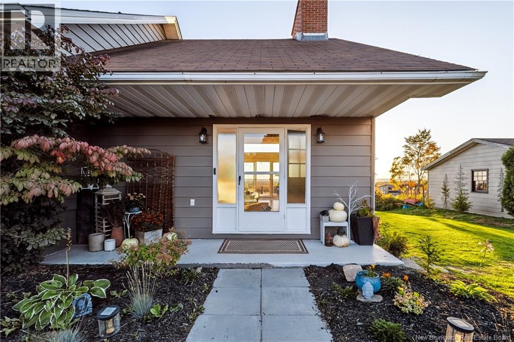 18 Frog Lake Road - Photo 2