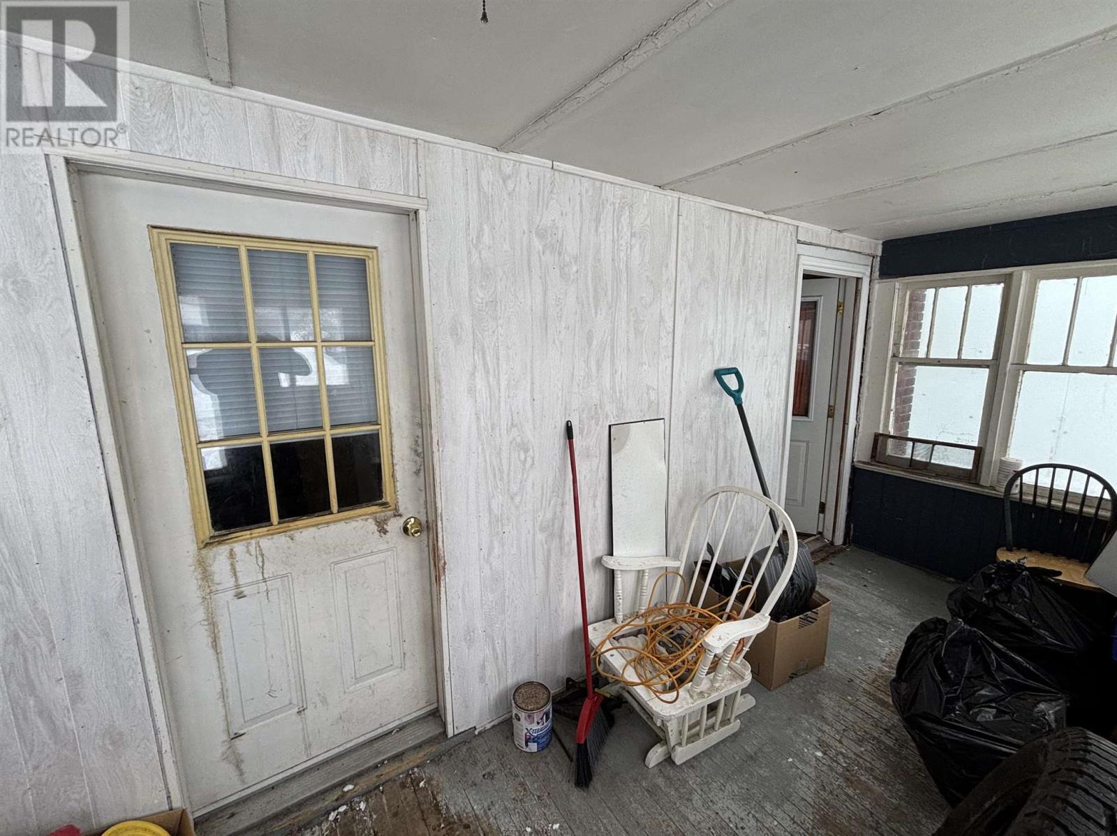 312 Huron ST - Photo 3