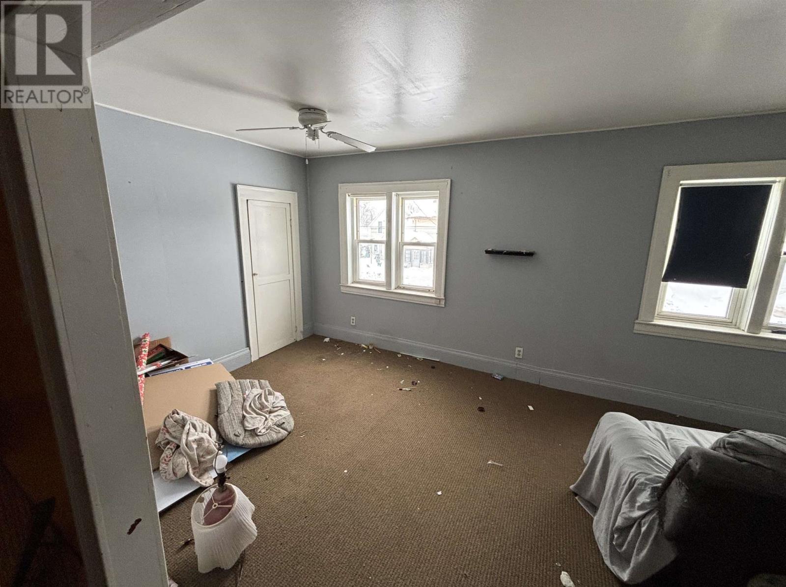 312 Huron ST - Photo 4