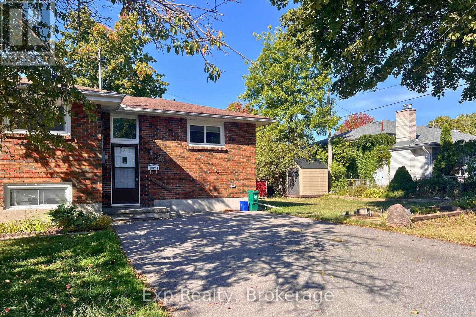 UNIT B - 20 MUNRO AVENUE