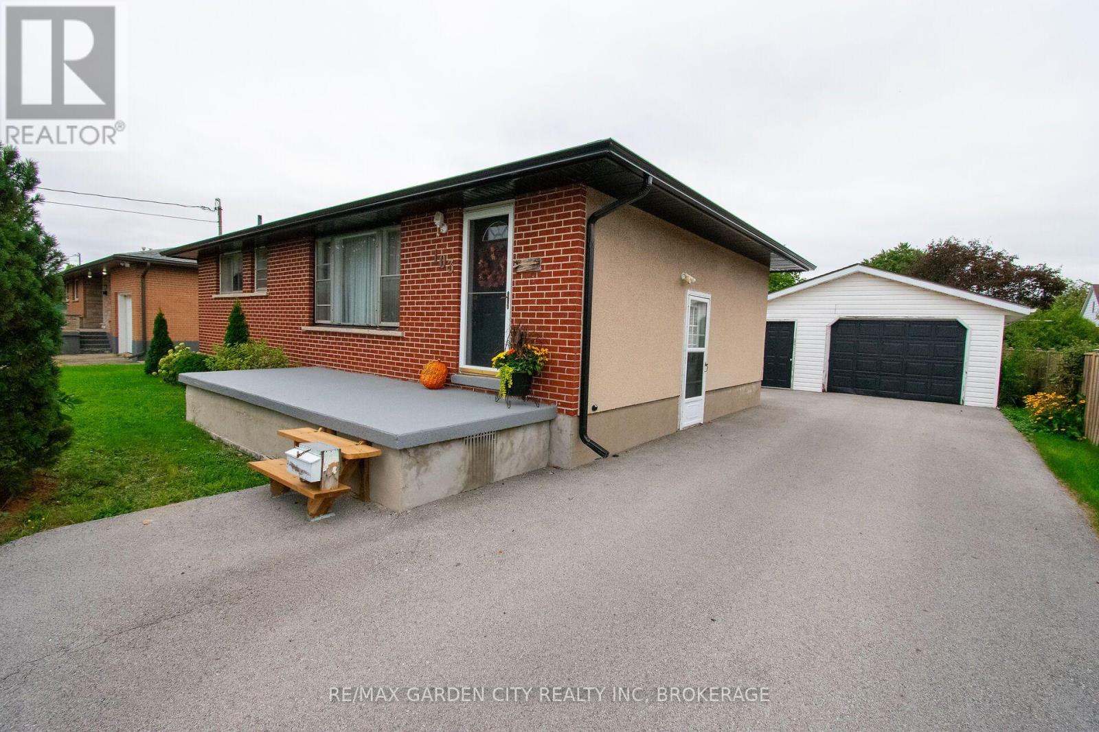 103 KILGOUR AVENUE