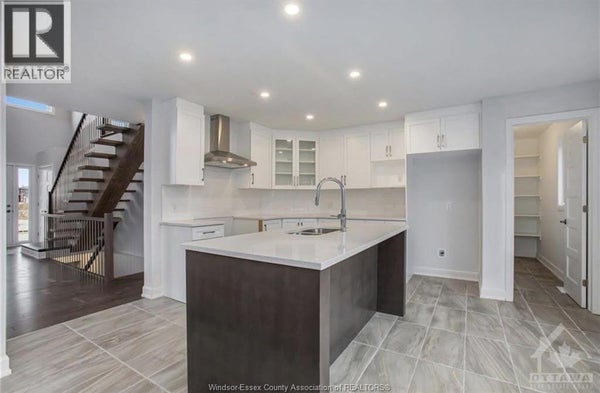 576 Chambord St, Wendover, ON 2