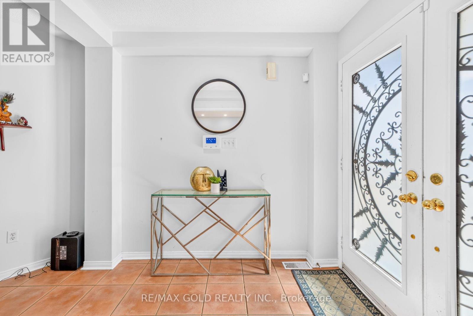 19 BRIARDALE ROAD