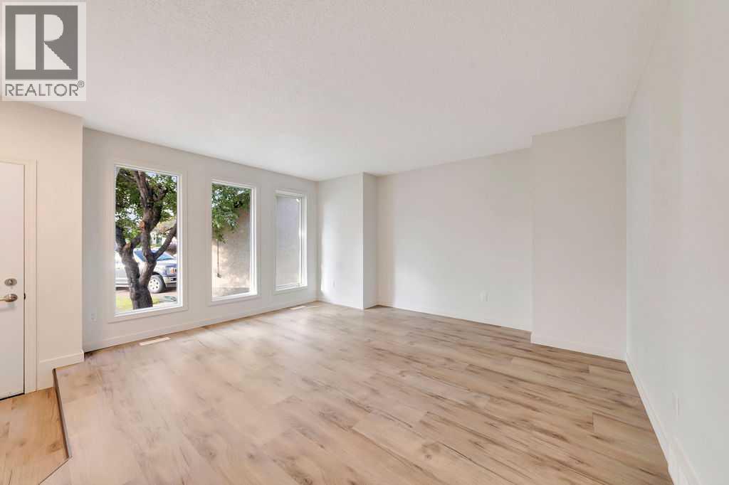 4610 31 Street Close