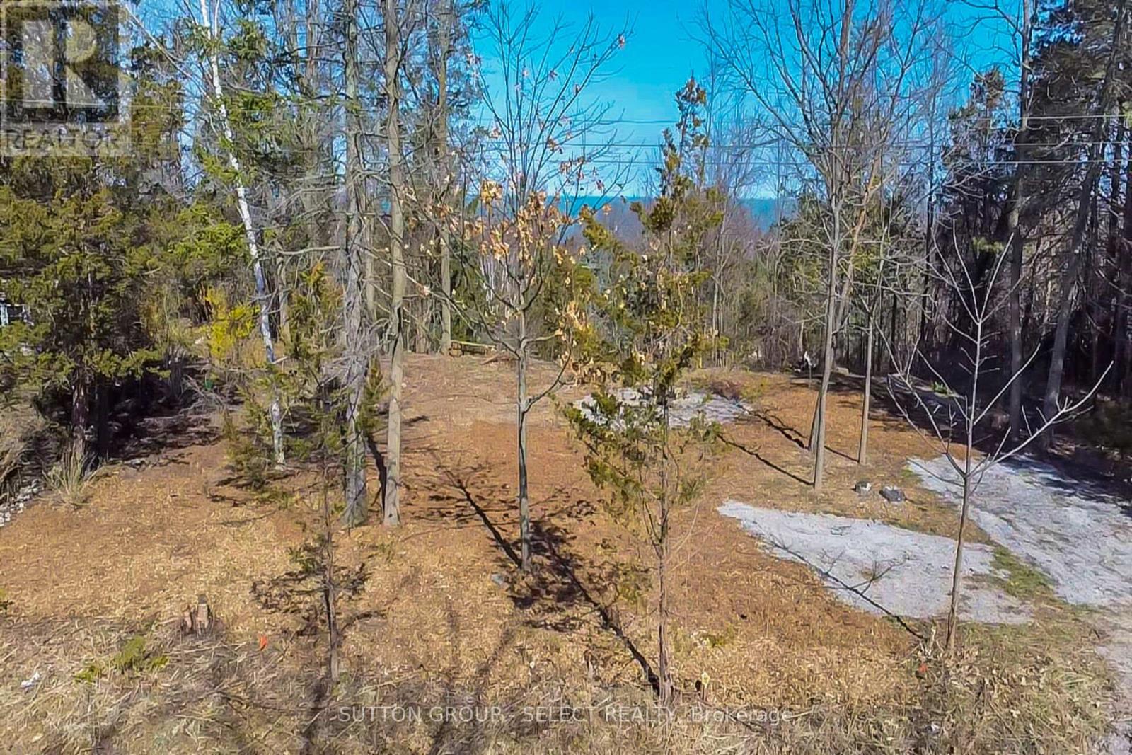 5 HURON VIEW AVENUE
