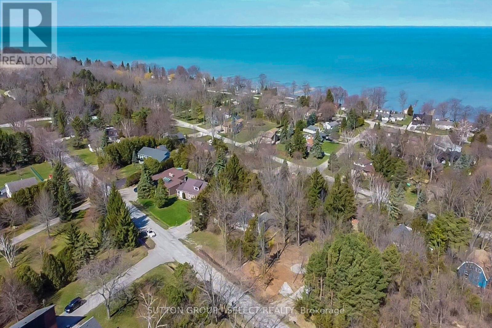 5 HURON VIEW AVENUE