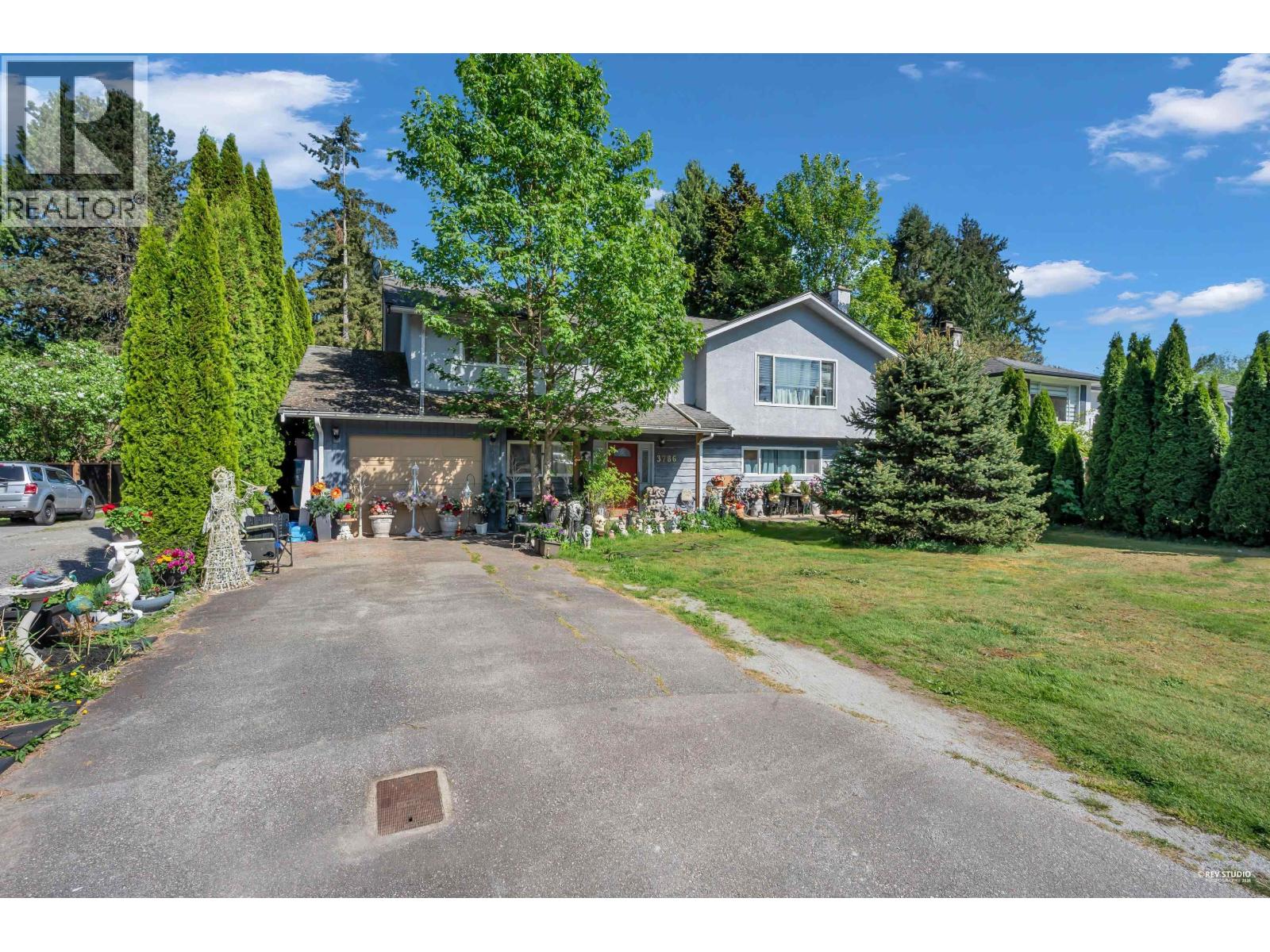 3786 KILLARNEY STREET