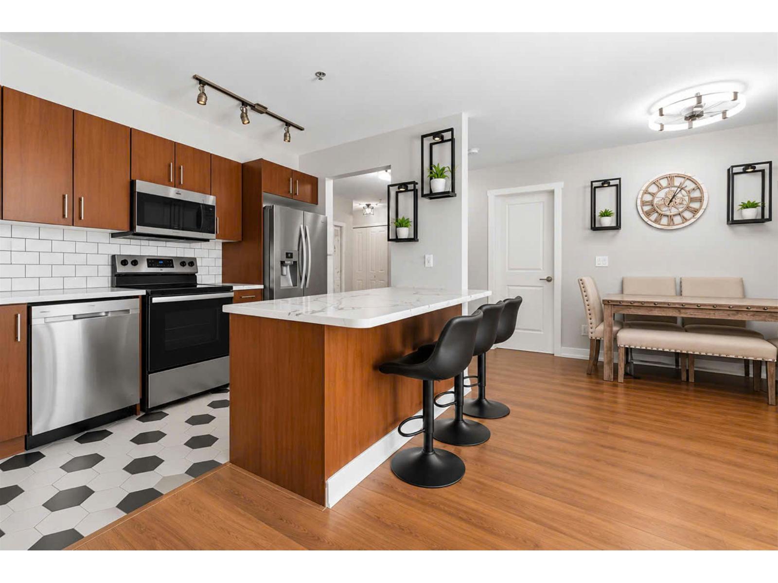 111 45555 YALE ROAD, Chilliwack Proper South