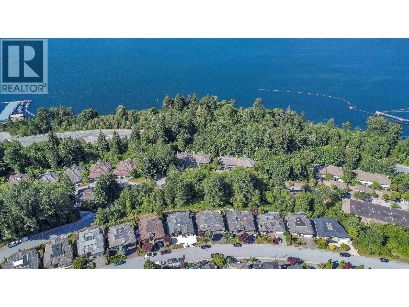 13 SHORELINE CIRCLE