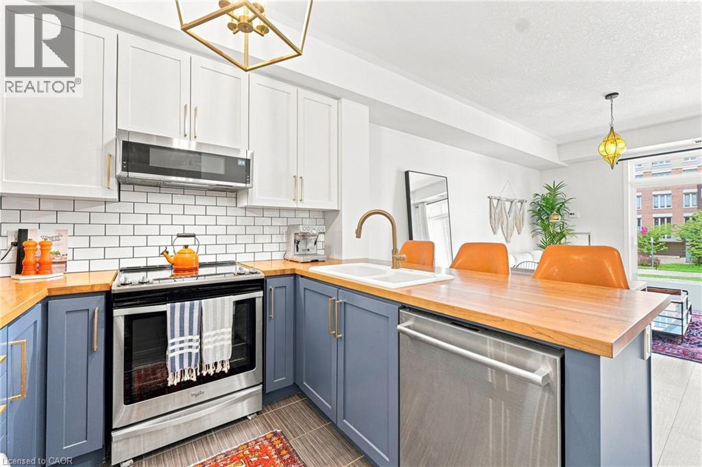 5317 UPPER MIDDLE Road Unit# 220