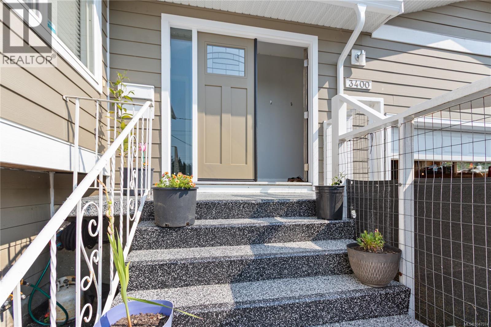 3400 Departure Bay Rd