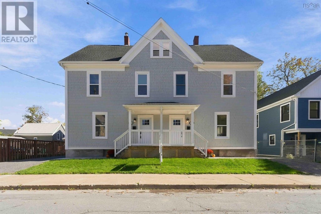 203/205 GRAY STREET, WINDSOR, NS B0N 2T0 - Image 3977085076.jpeg?d=l